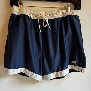 tracksmith van cortlandt grand shorts